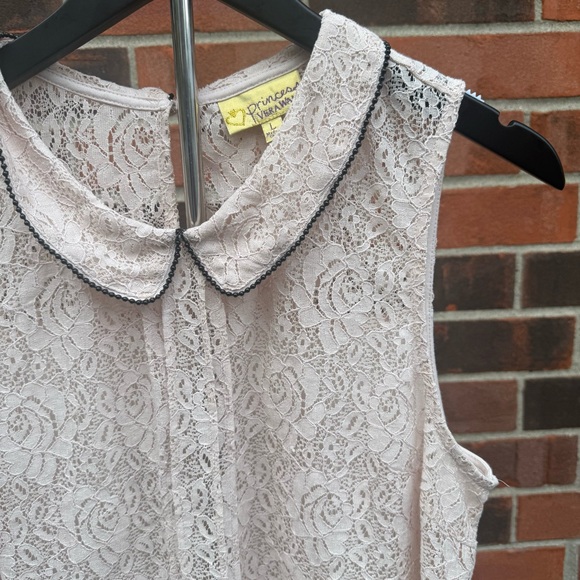 Princess Vera Wang Lace Sleeveless Top with Peter Pan Collar Large - Picture 1 of 7